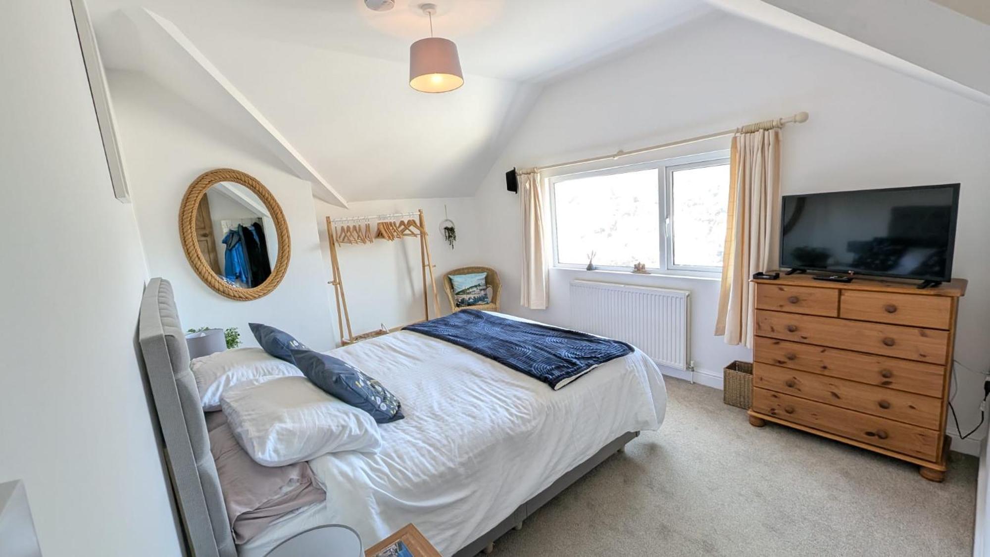 The Hillocks, Looe - Two Bedroom House With Fabulous Views Of Looe Town And Harbour Exteriör bild